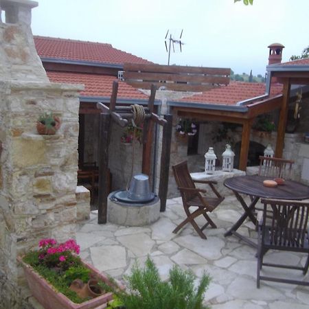 Xenios Cottages Лофу Номер фото
